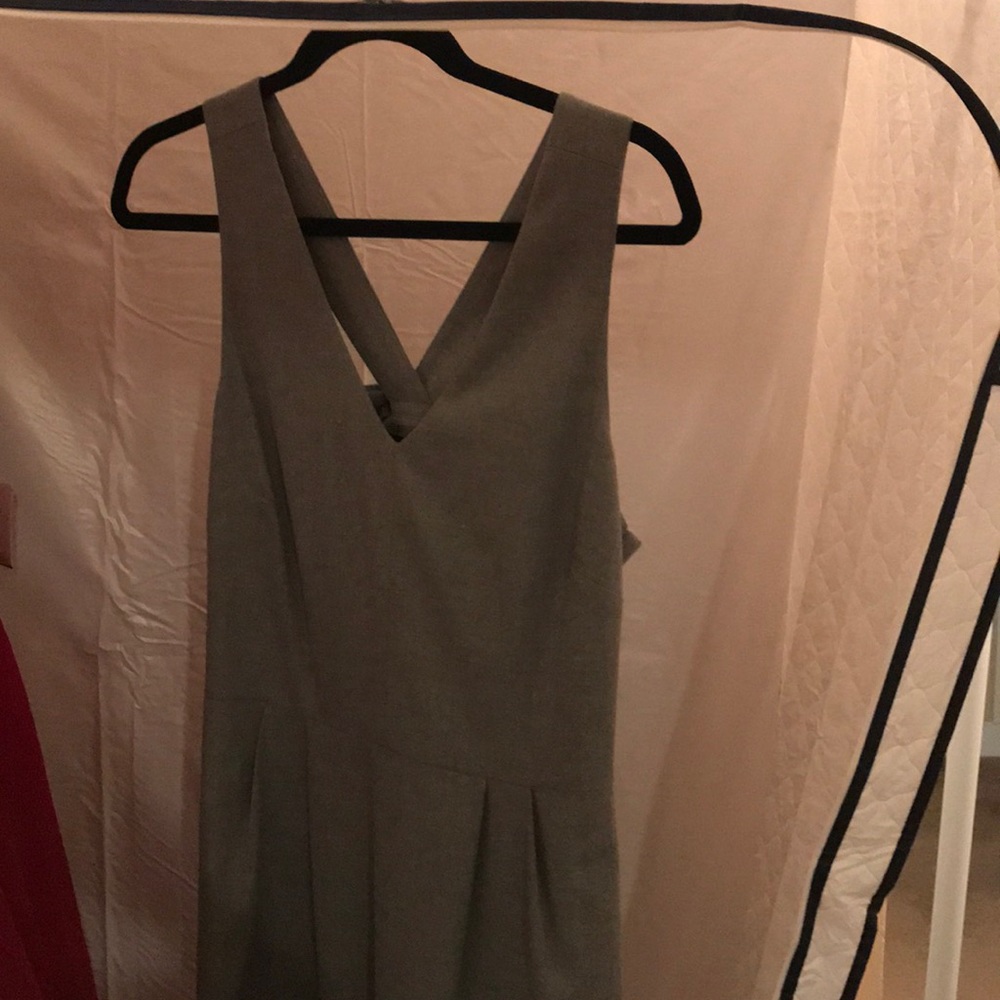 Brand new never worn banana republic dress